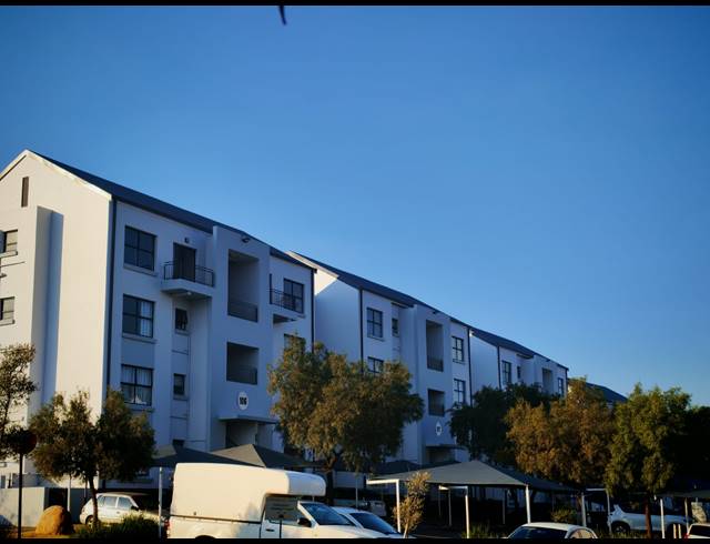 2 BEDROOM APARTMENT TO LET IN GREENSTONE HILL